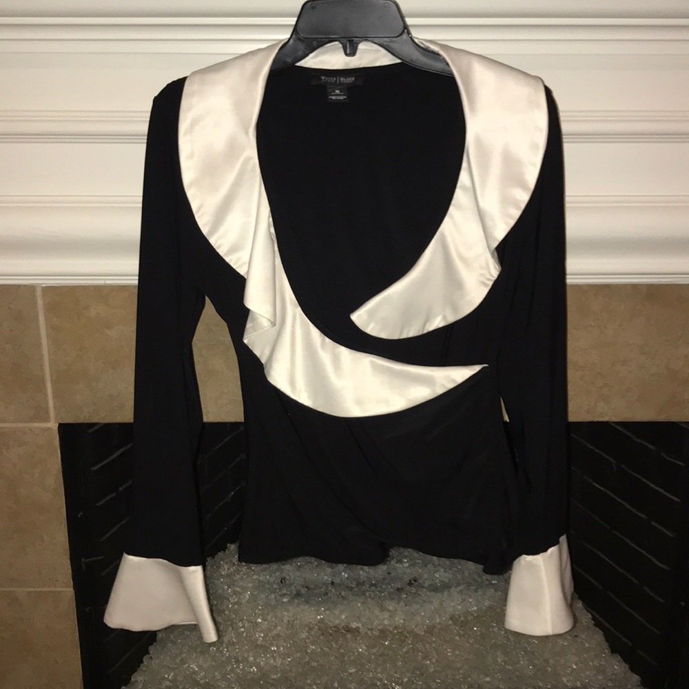 White House Black Market Blouse. Size M.